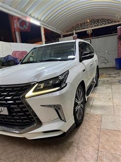 Lexus LX